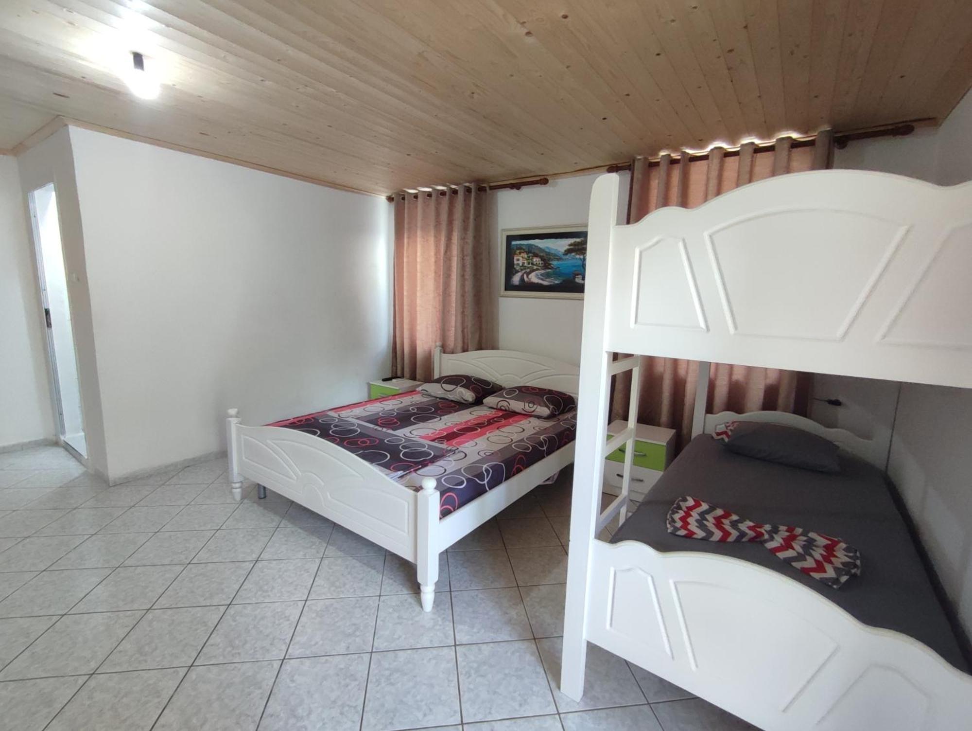 Aeria Rooms Himarë Exterior foto